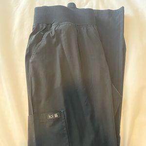 Koi basics scrub pant